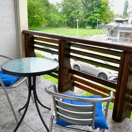 Apartment Riverside #1. View Over Fortress Kastel